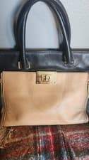 EC Two Toned Michael Kors Tote Zipper Front