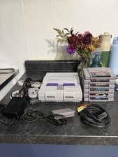 Super Nintendo Entertainment System Bundle, 2 Controllers, 6 Games